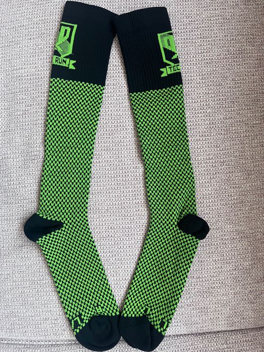 Дълги чорапи за бягане Tech Run 2025
