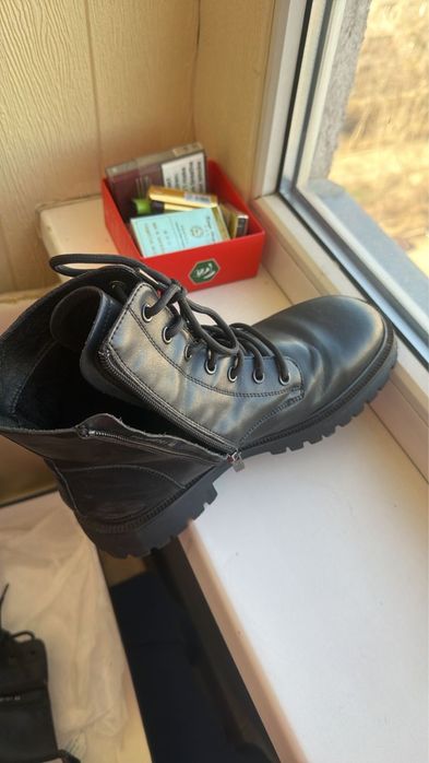 Ботинки женские черные