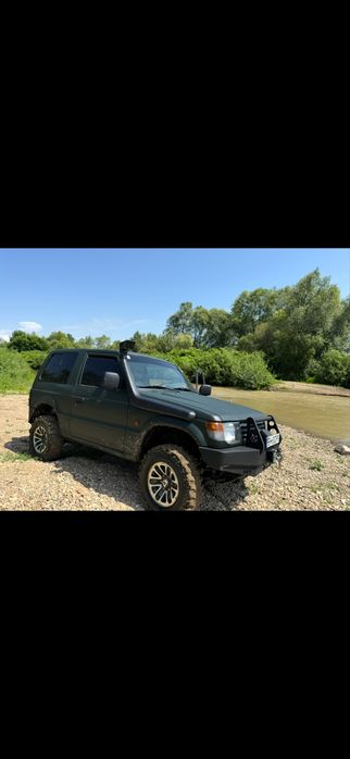 Mitsubishi Pajero 2.5