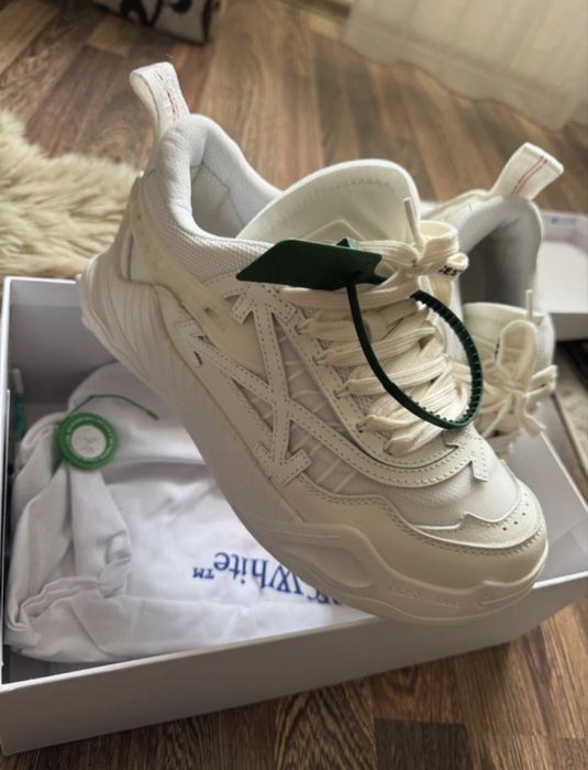 adidasi Off White Odsy 1000 full box