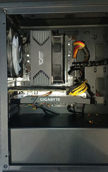 Компьютер для игр/работы с полезными подарками