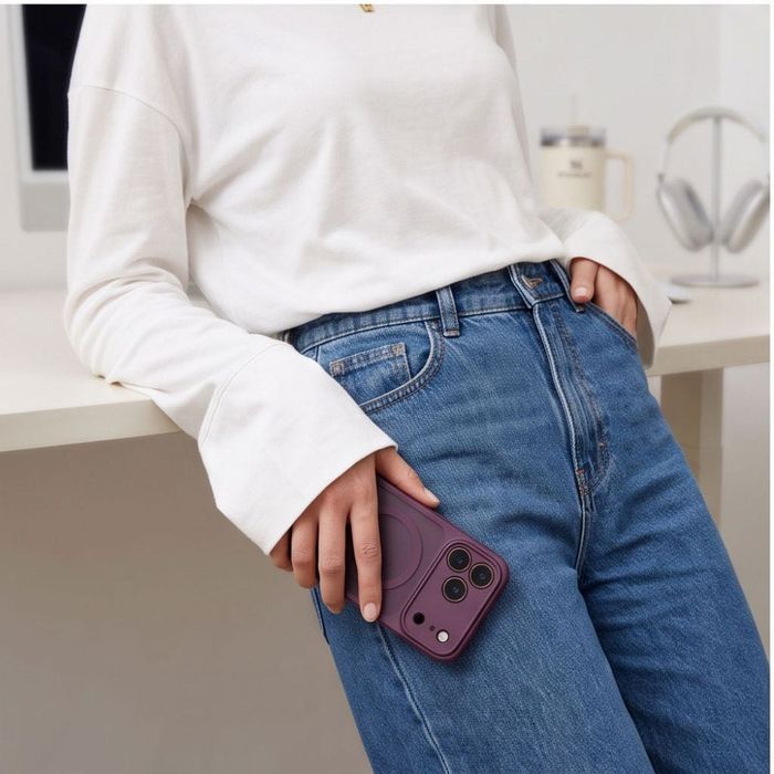 Матов Магнитен Калъф с MagSafe Tech-Protect BasicMag за iPhone 18 Pro / 17 Pro – Dark Cherry / Burgundy