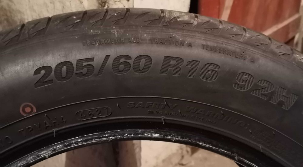 Продавам 2 броя летни гуми 205.60.16 на 1 сезон дот 2021 KUMHO