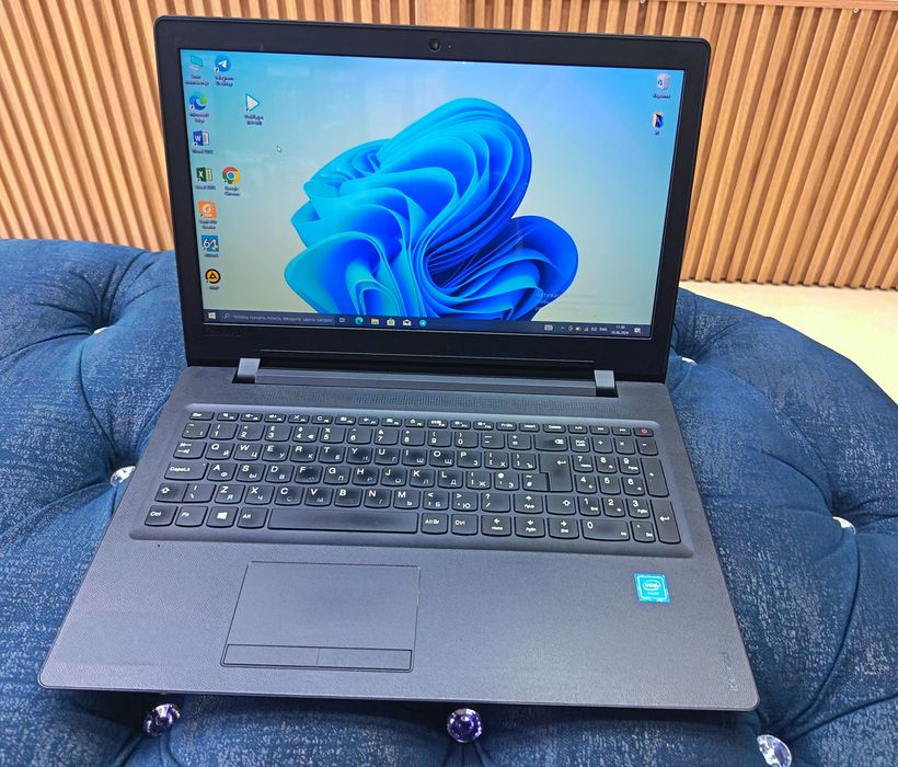 Noutbuk Lenovo office
