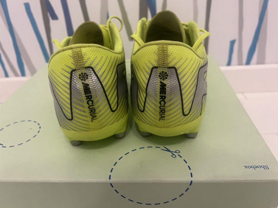 ghete de fotbal mercurial marimea 44 original + jambiere si sosete gri