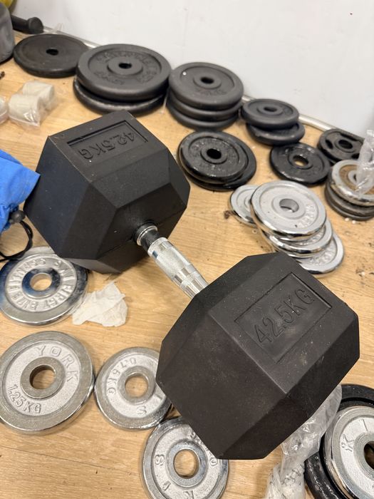 Gantera hexagonala Noua Germany 42,5 kg pret promo 400 lei fix