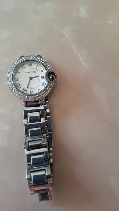 Ceas Cartier,aproape nou.