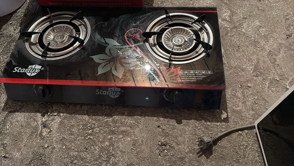 Продам газовуюплиту