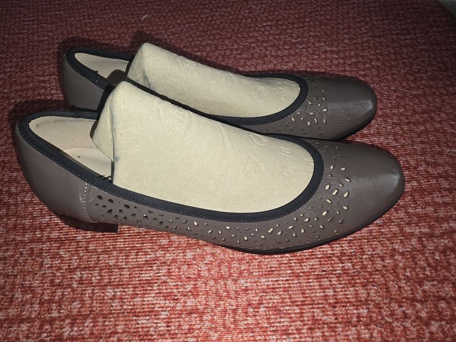 Туфли кожанные,кортчневые