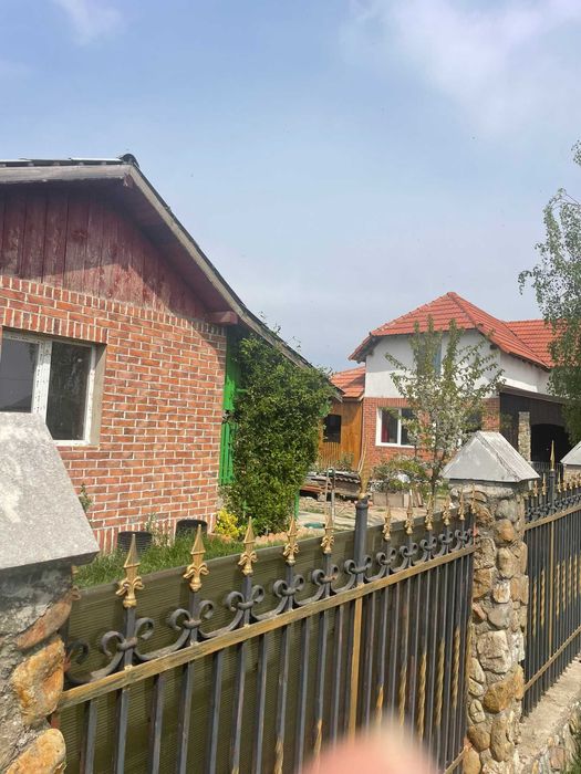 Casă de vânzare – Nojorid, sat Leș (Cartier Nou)