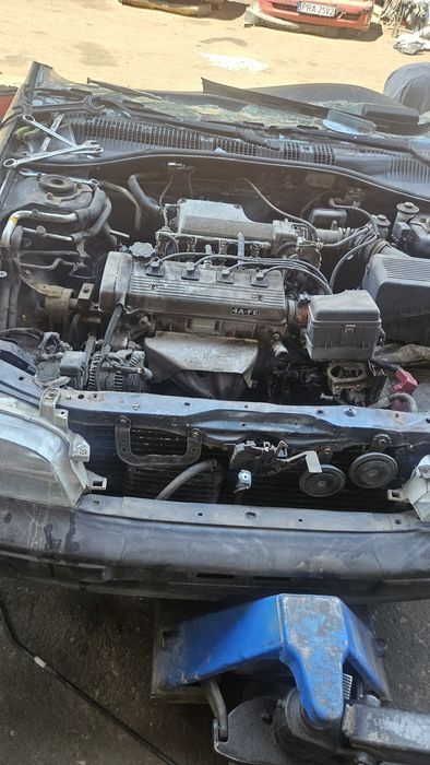 Авто разбор.  ТОЙОТА КАРИНЕ Е.