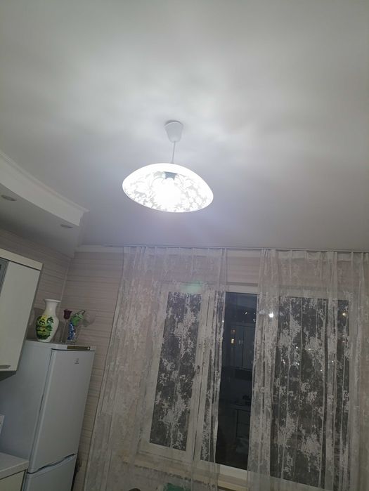 Продажа люстры б/у