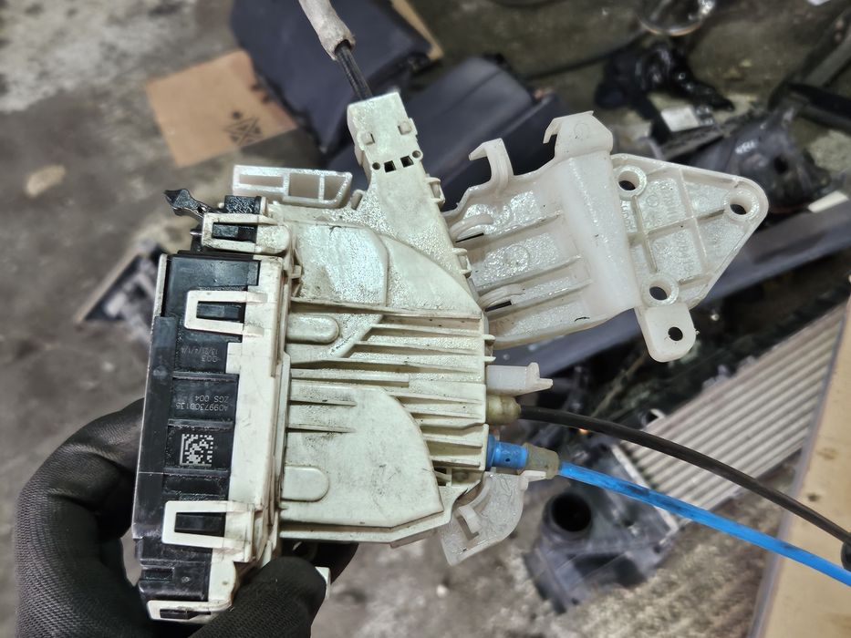 Broasca Usa spate E W212 C W204 CLS A0997300235/A0997300135