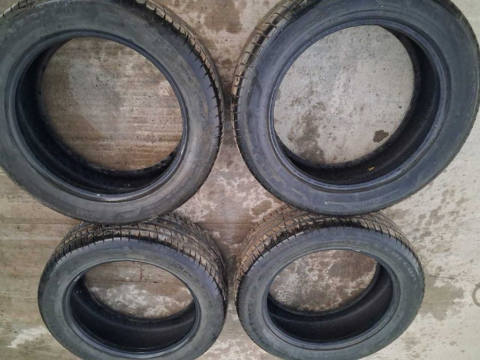 Продам шины комплект