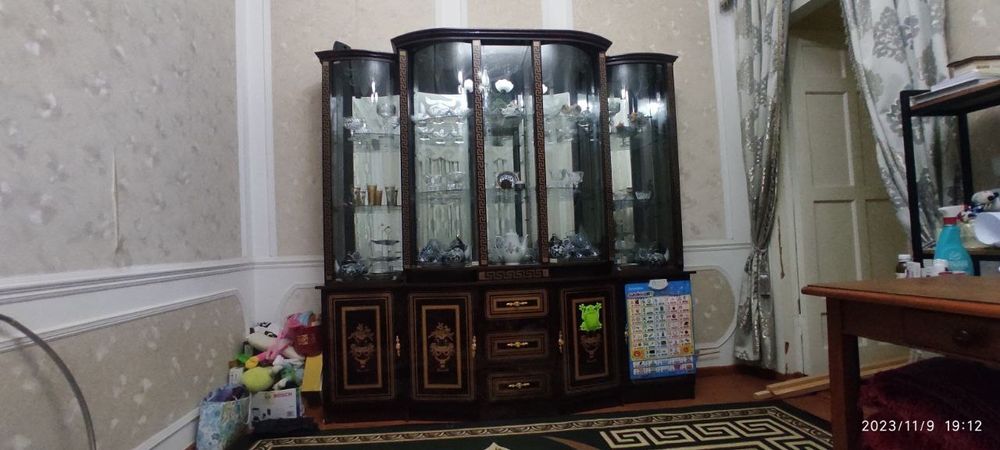 Mebel yaxshi holatda