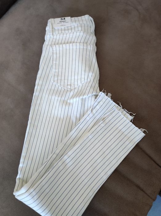 Дънки Mango със средна талия