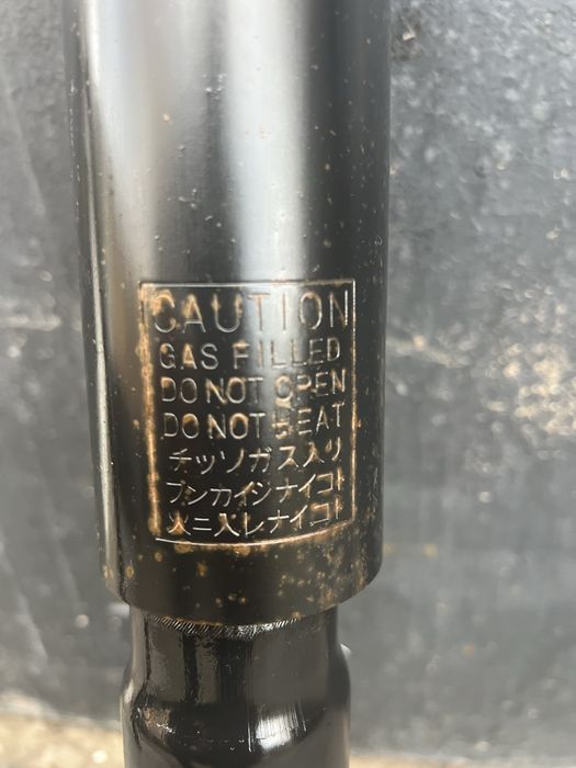 Продам амортизаторы