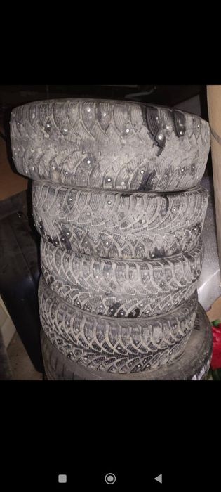 Продам 2 колеса без шипов 175/70/13