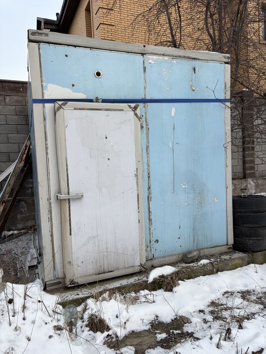 Прадается морозильная камера