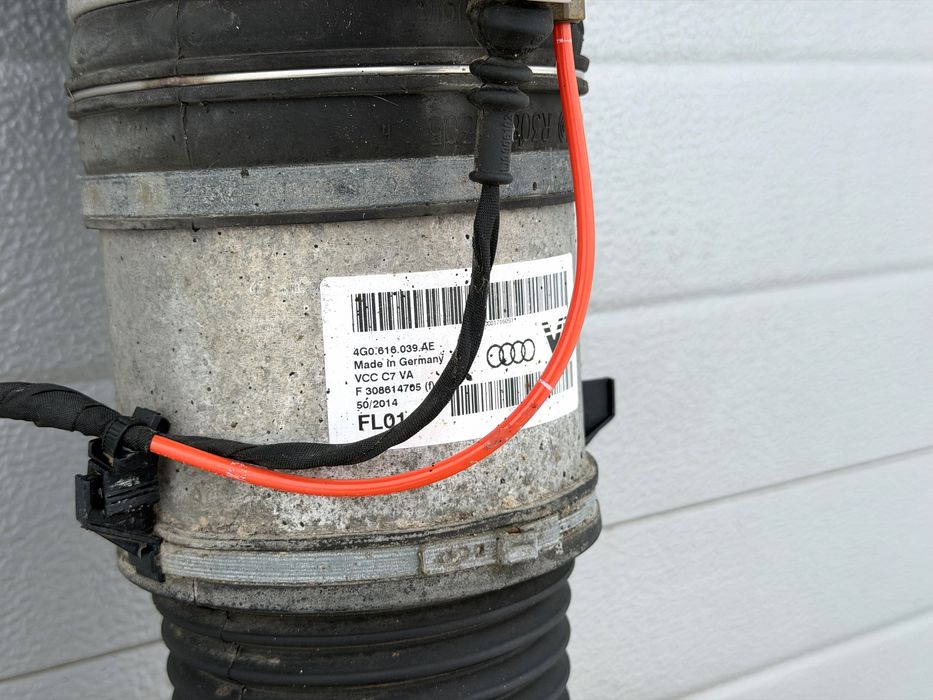 Предна възгланивца Преден амортисьор AUDI A6 A7 C7 4G 4G0616039AE