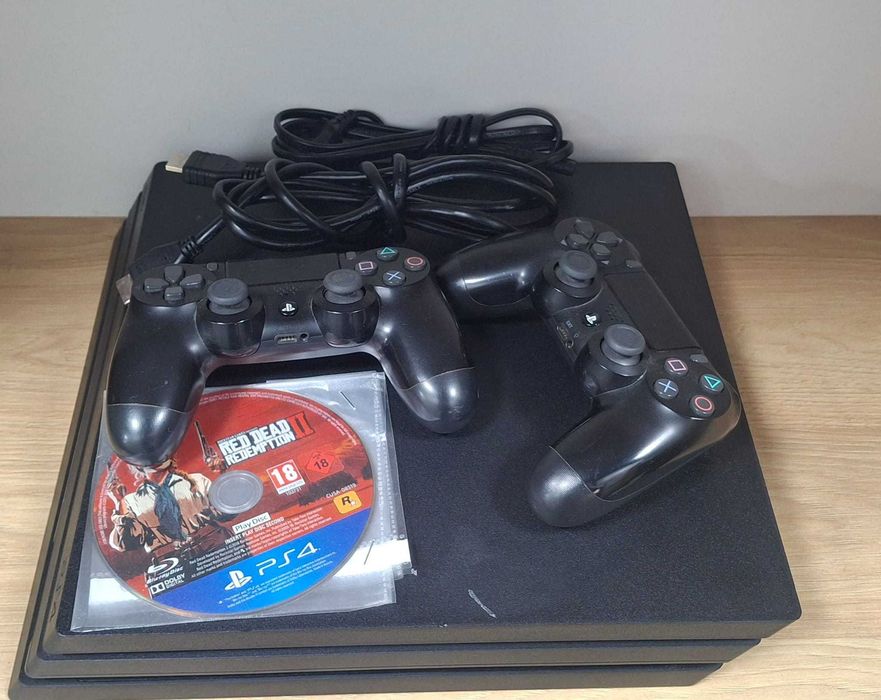 PS4 PRO , 1TB, MODEL CUH- 7216B/Fin X Amanet cod 130450
