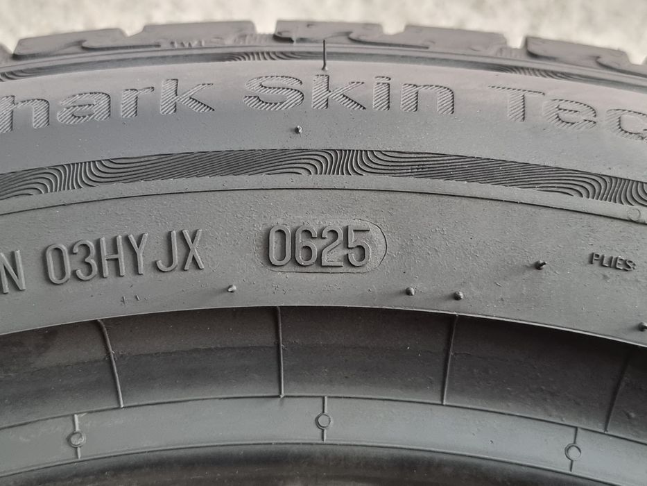 "Dot 25" 235/50/18 Uniroyal 4Броя: 800лв 9мм