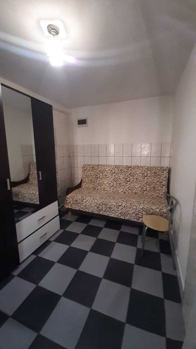 Garsoniera de vânzare zona dovali