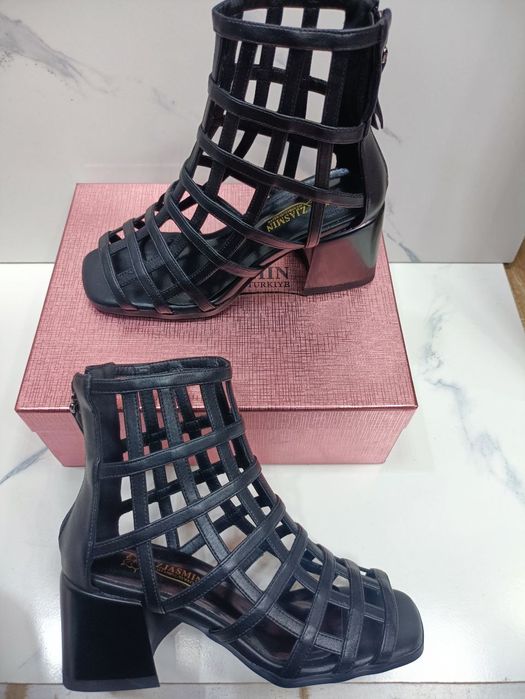 Teleboshlovchilar seks pornosini sikishdi