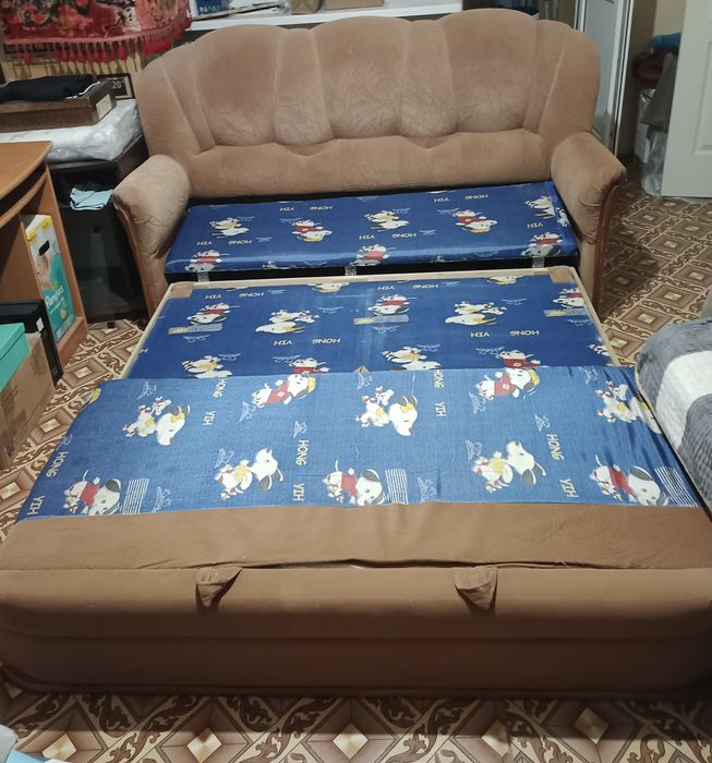 Продаётся диван. Самовывоз