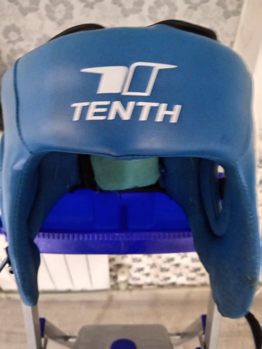 Шлем защитный б/у