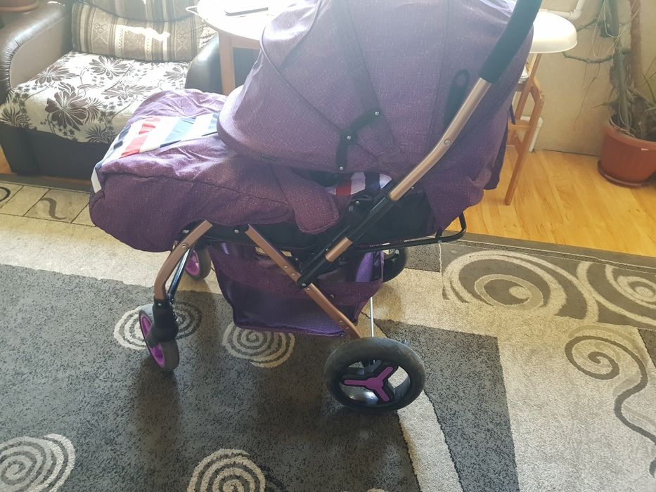 Продам коляску всесезонную