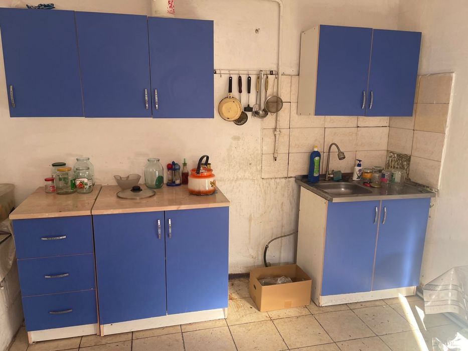 Продаю кухонную мебель