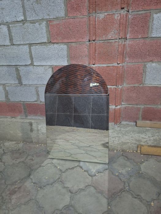 Срочно продаётся зеркало размер высота 100×66