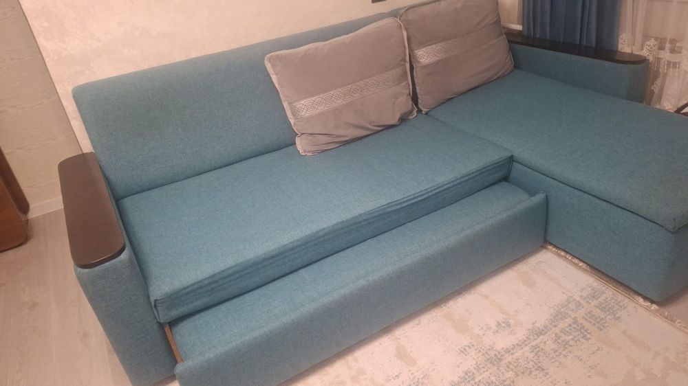 Продаётся  диван