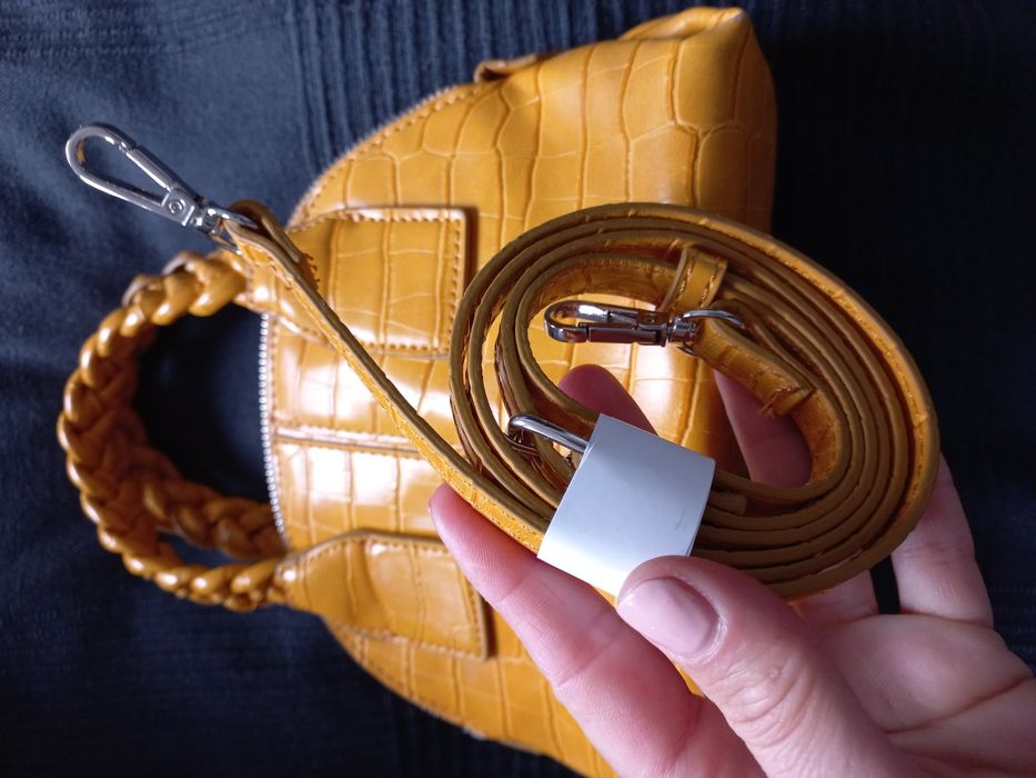 Дамска чанта Zara цвят горчица