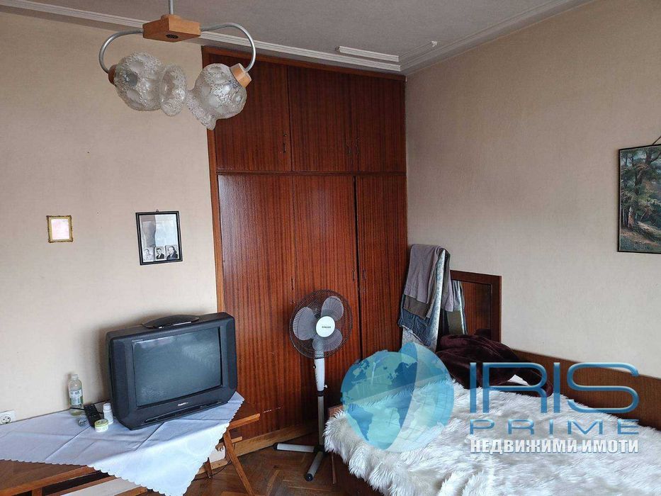 Продава се Многостаен апартамент в Шумен, Център - 147 кв.м за 1249 €/кв.м - Снимка #9