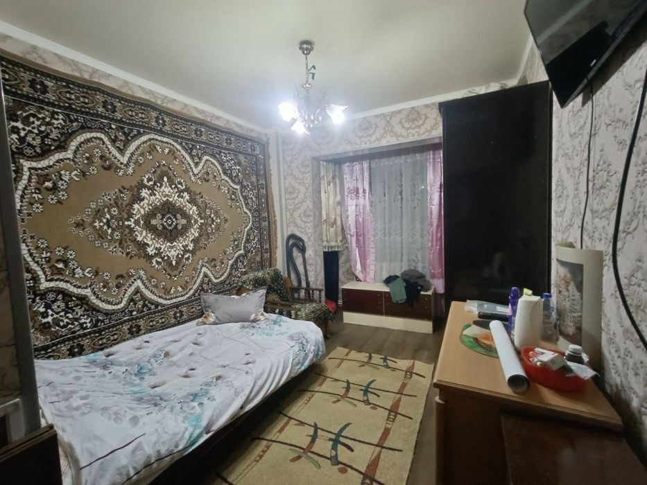 На продаже 2-х комнатная на 1-Этаже , 2 огорода