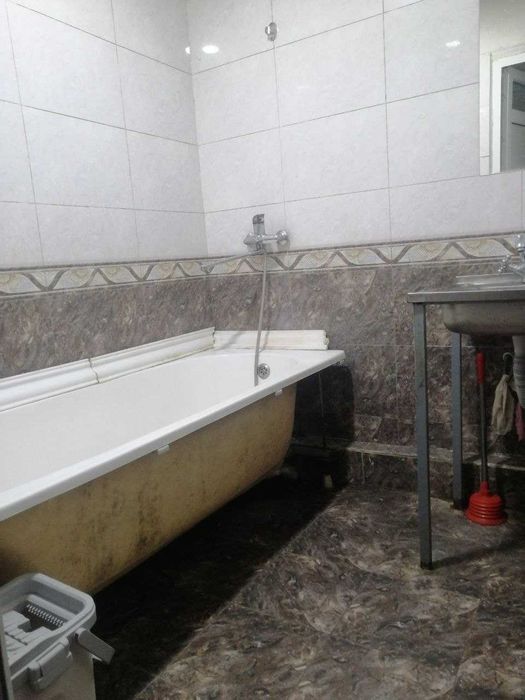 Продаю квартиру Яшнабадский р-он Авиасозлар-4 Общ.Жит 1ком 12м2 6-этаж