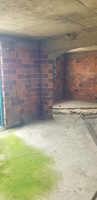 Продава бизнес комплекс  в с.Яхиново общ.Дупница