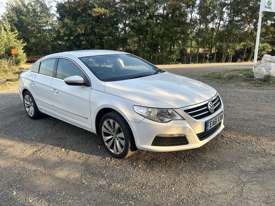 Usa dreapta fata Passat Cc Alb din dezmembrari