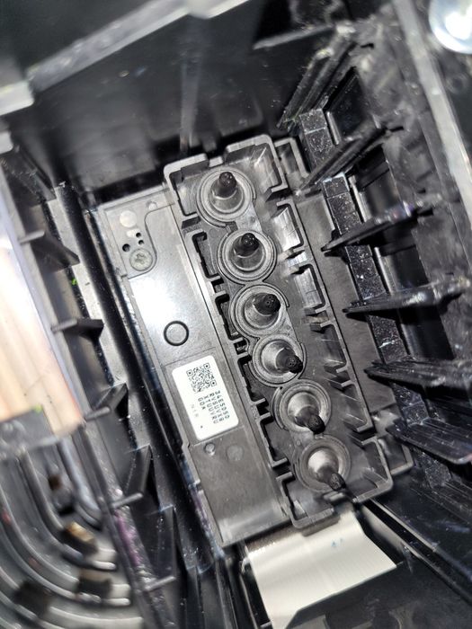 Vând Epson l1800 DTF în perfecta stare de functionare