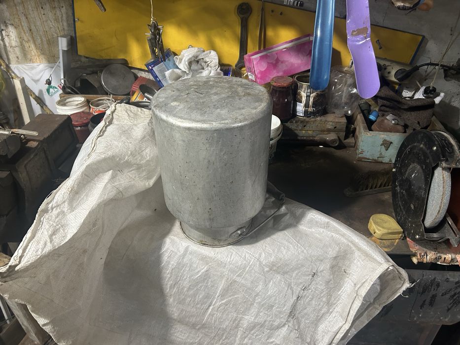 Продам алюминиевый бидон