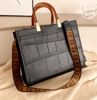 Распродажа! Стильная модная сумка