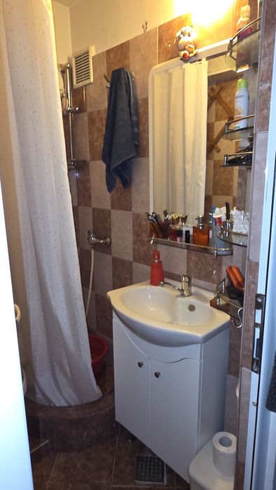 De vânzare apartament două camere!