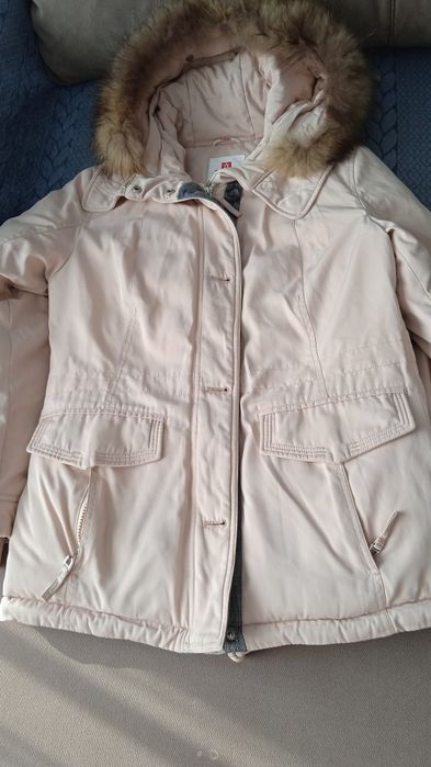 Продам женские куртки