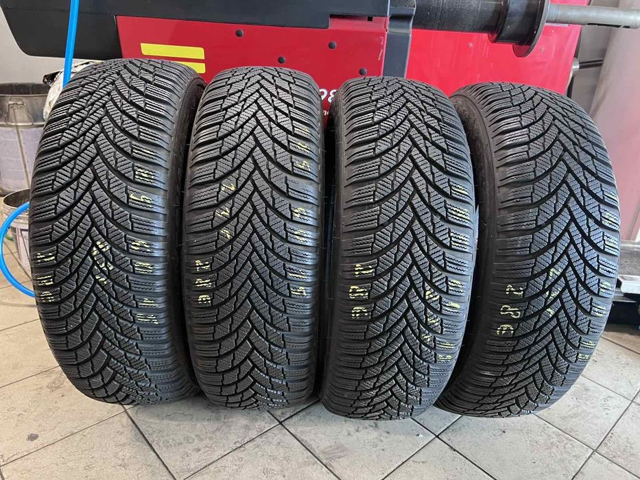 Зимни гуми 185/60 R15  Firestone