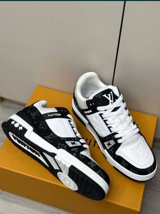 Adidași Louis Vuitton alb negru sau alb cu albastru calitate premium l