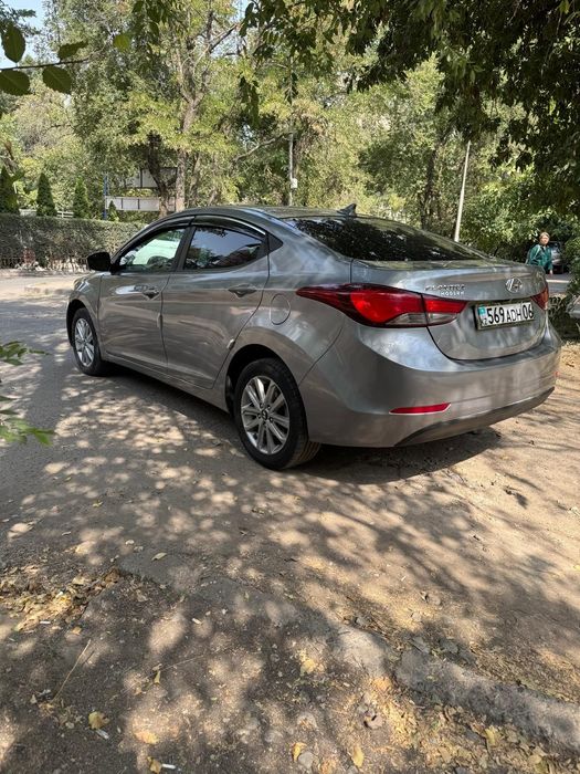 Продам Hyundai Elantra