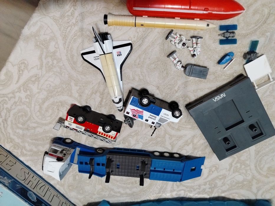 Set vintage Space Shuttle