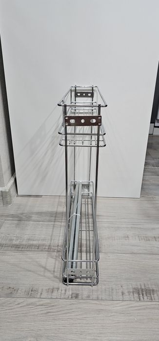 Бутылочница для кух. гарнитура